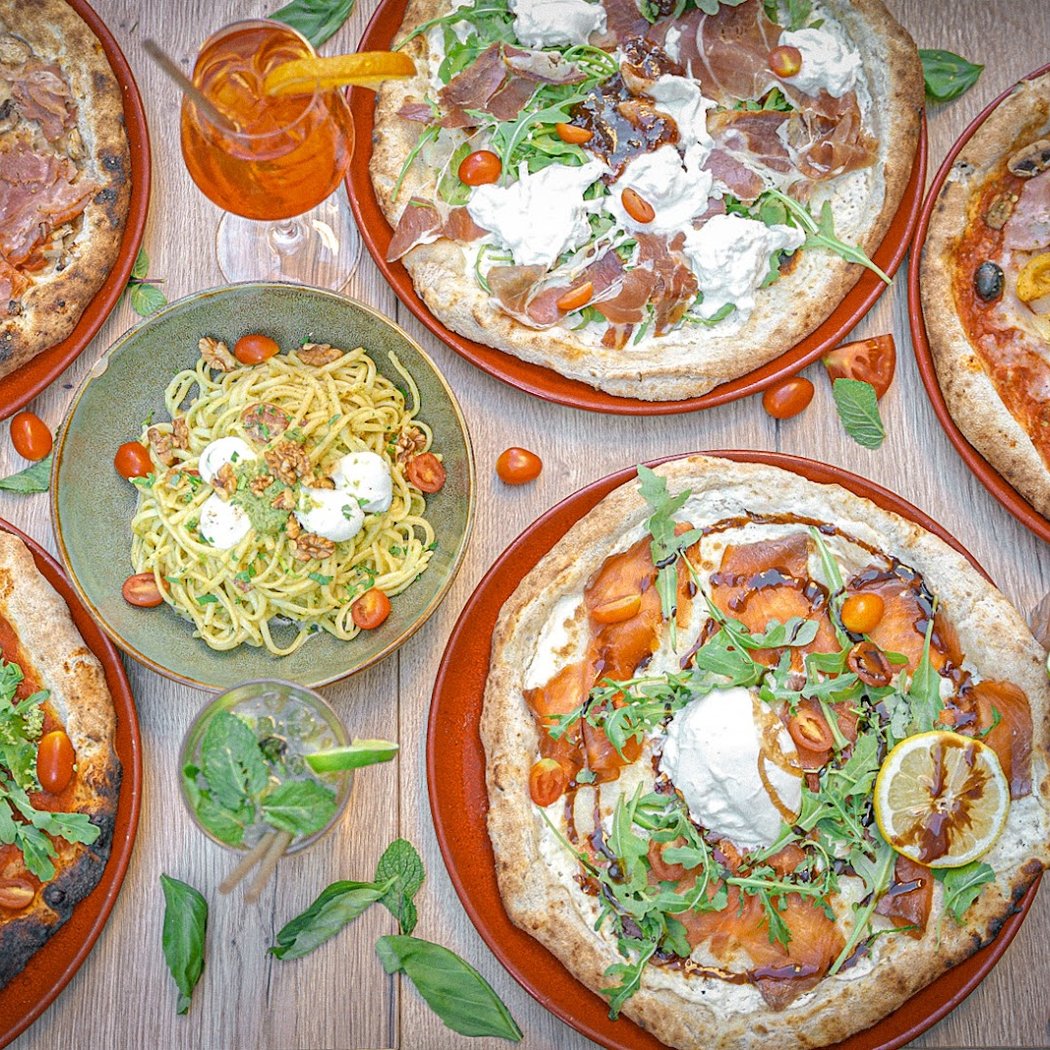 Chez Gino Pizza Feu de Bois 1